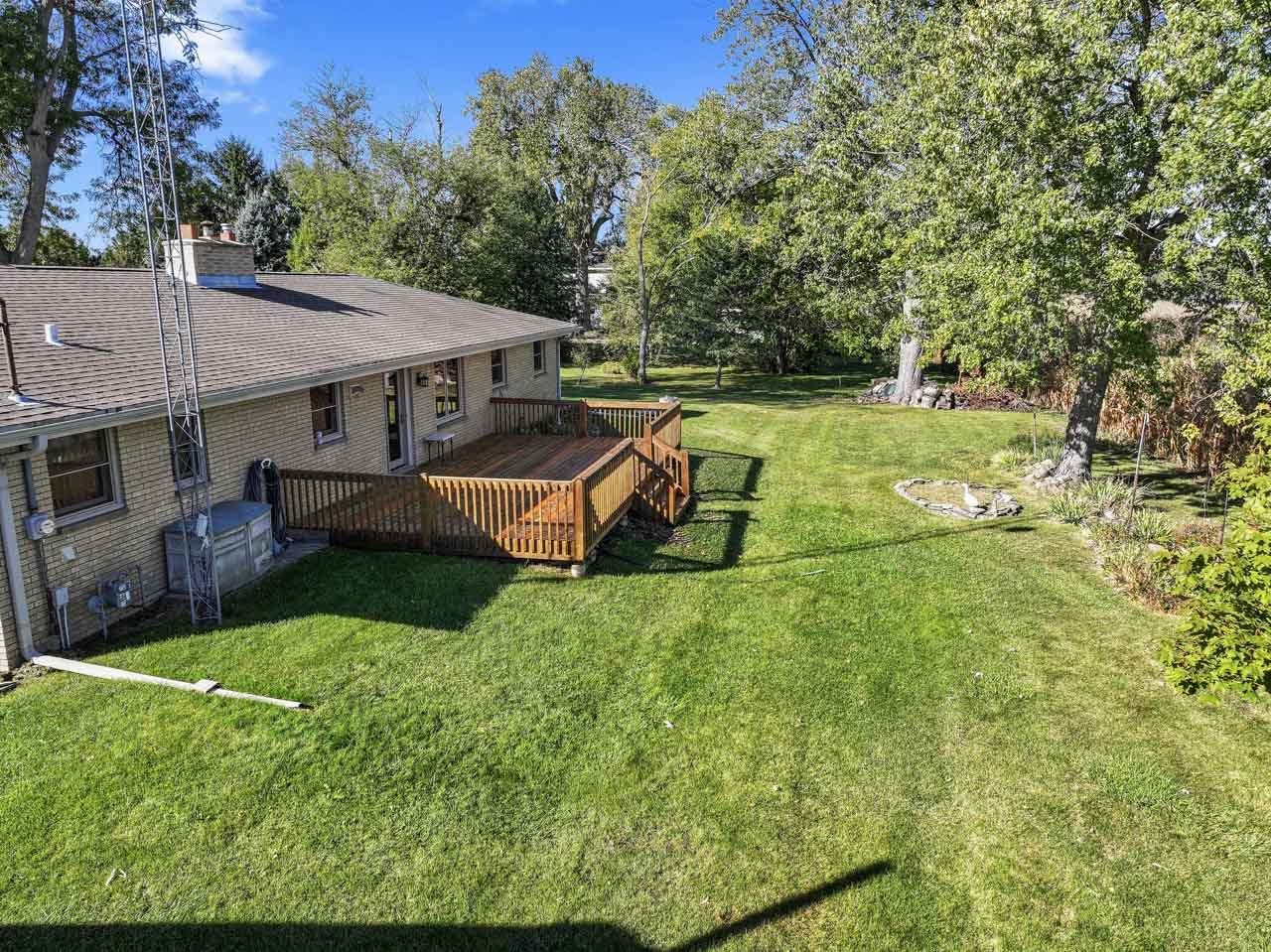 15500 7th Street, Paris, WI 53171