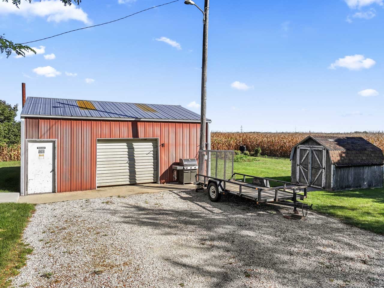 15500 7th Street, Paris, WI 53171