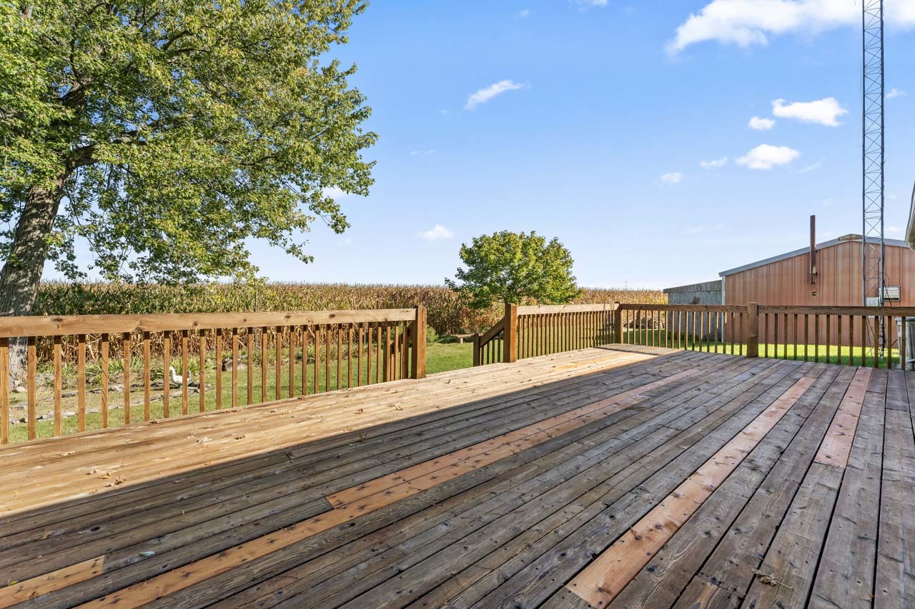 15500 7th Street, Paris, WI 53171