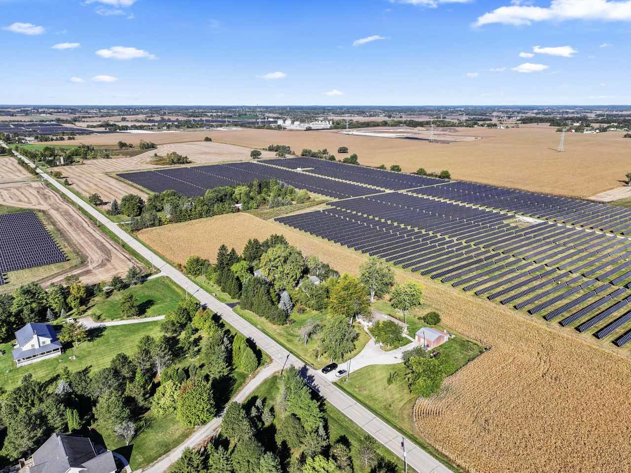 15500 7th Street, Paris, WI 53171