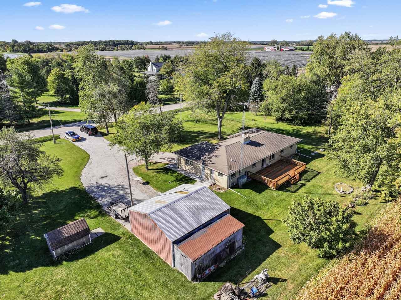 15500 7th Street, Paris, WI 53171