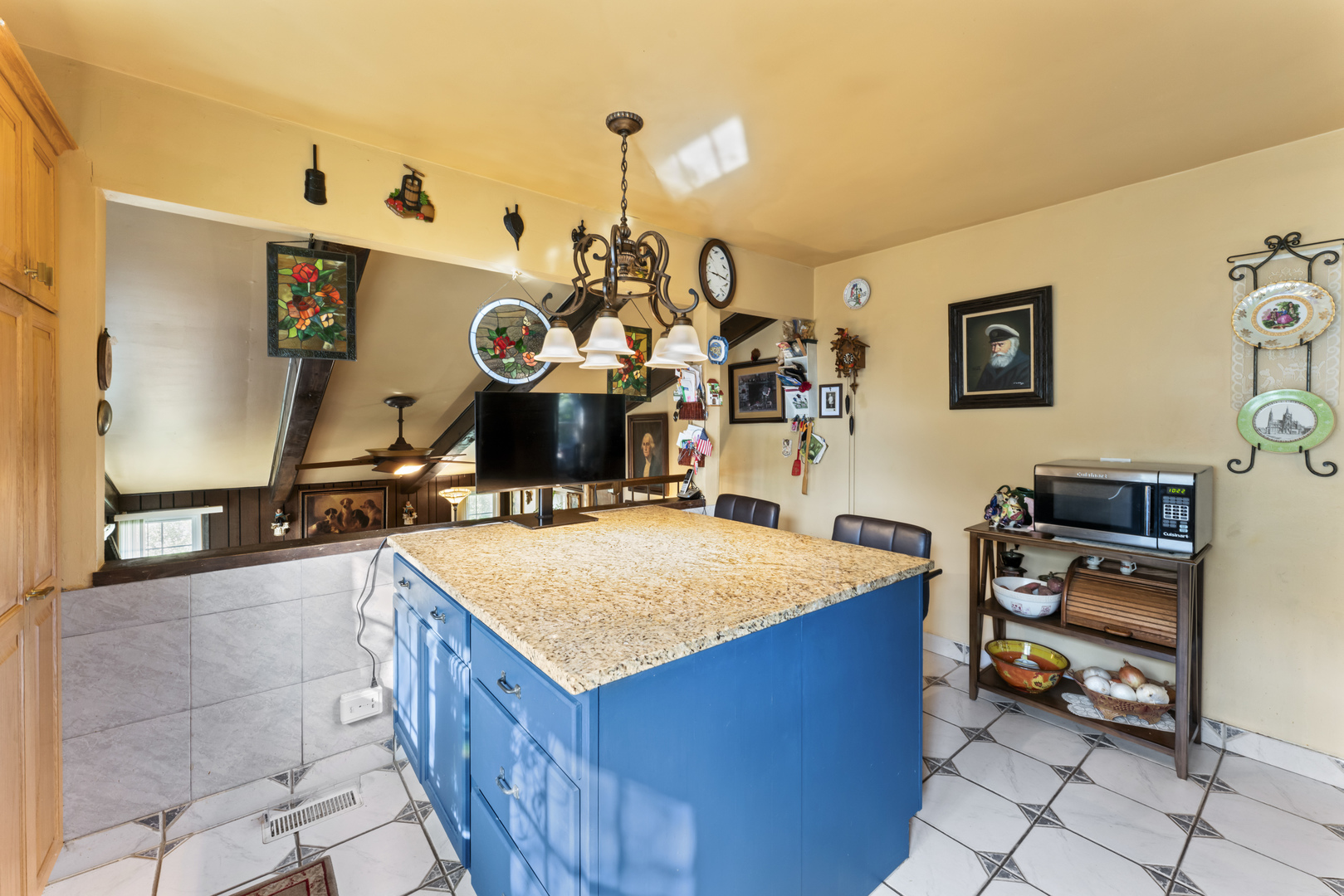 253 Sterling Lane, Bloomingdale, IL 60108