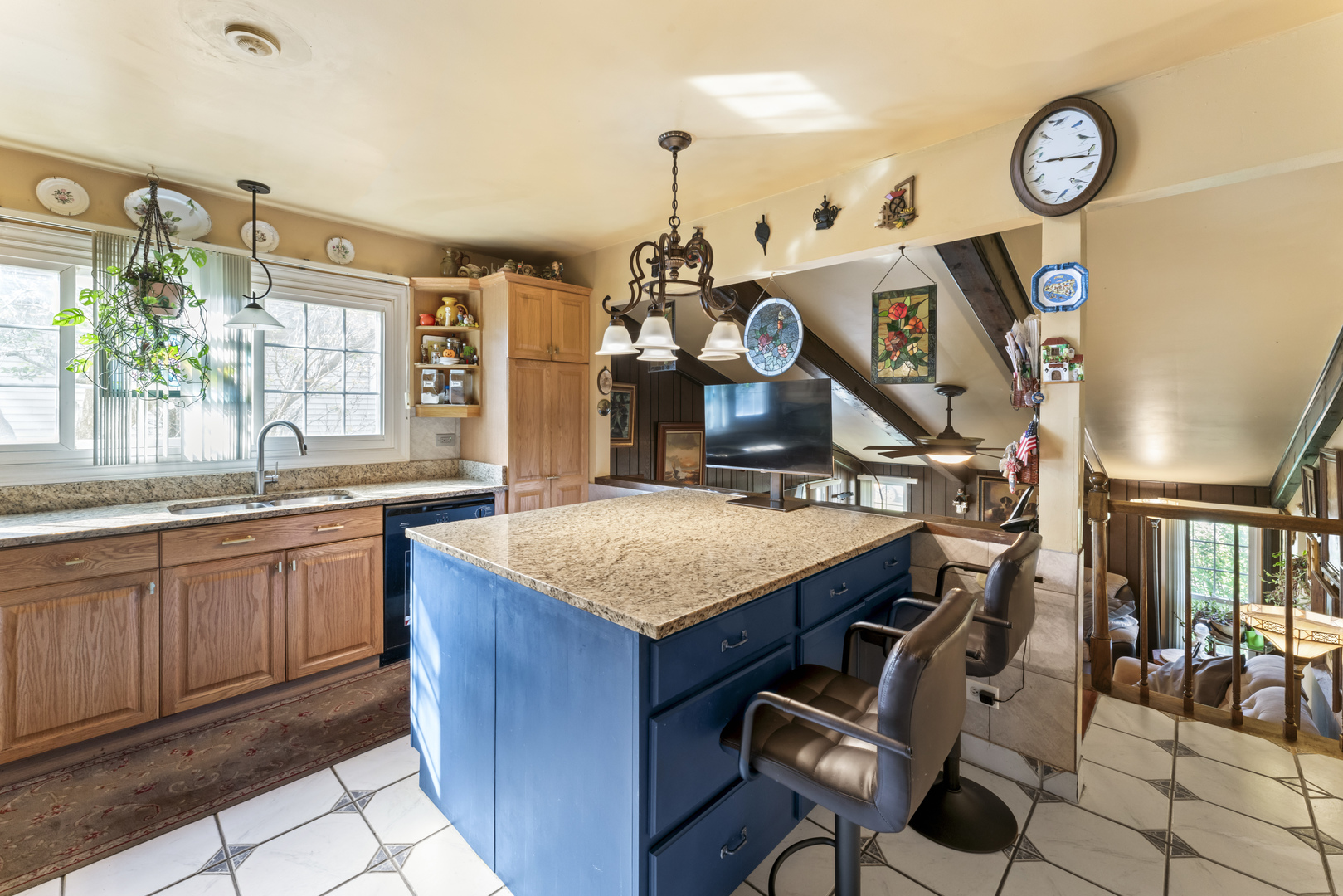 253 Sterling Lane, Bloomingdale, IL 60108