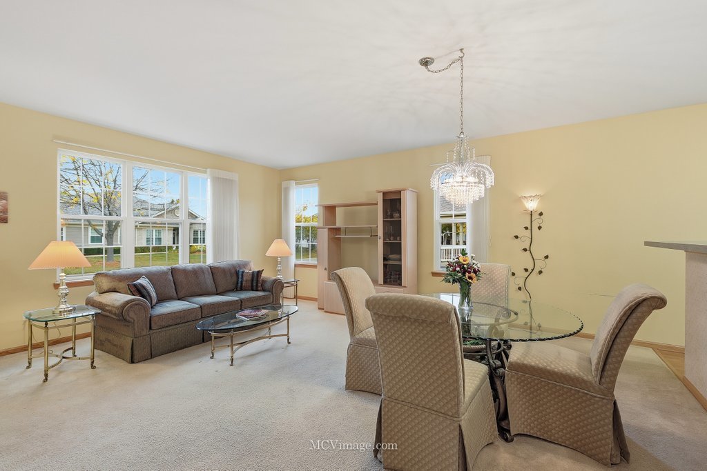 21525 Lake Saint Clair Drive, Crest Hill, IL 60403