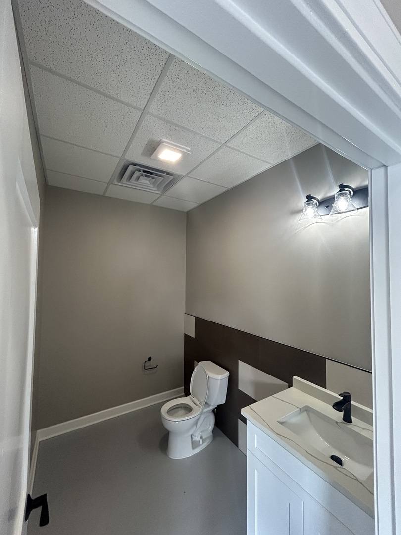 1001 Aurora Avenue #A, Aurora, IL 60505