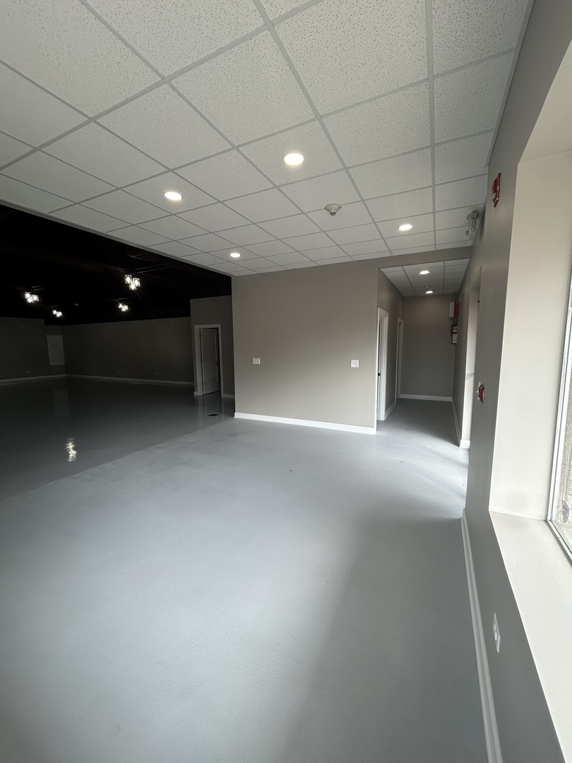 1001 Aurora Avenue #A, Aurora, IL 60505