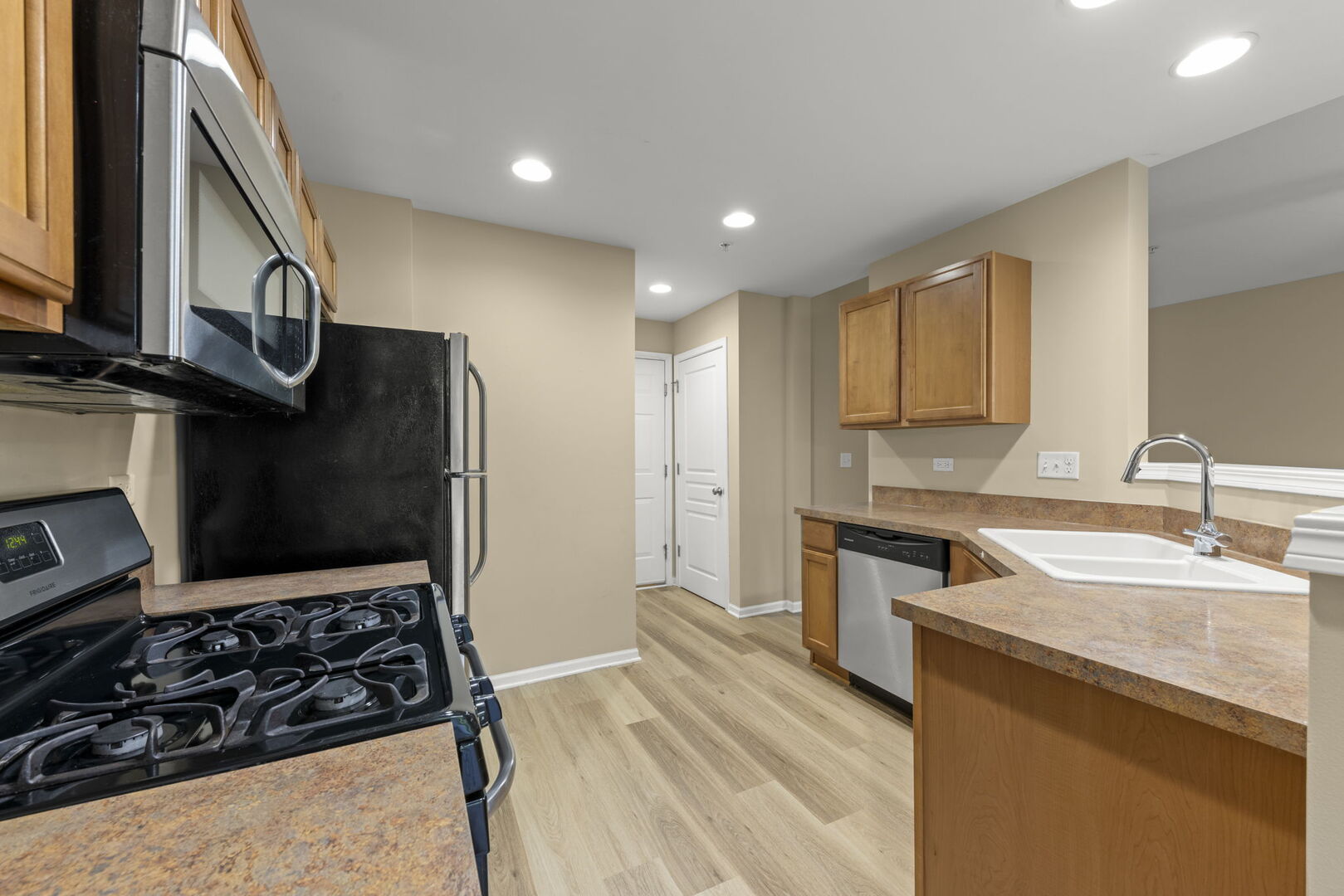 1424 Crimson Lane, Yorkville, IL 60560