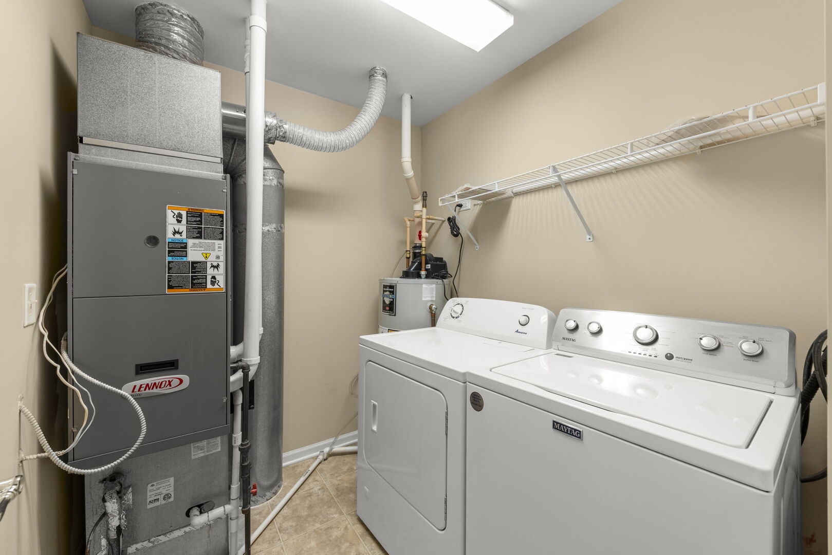 1424 Crimson Lane, Yorkville, IL 60560