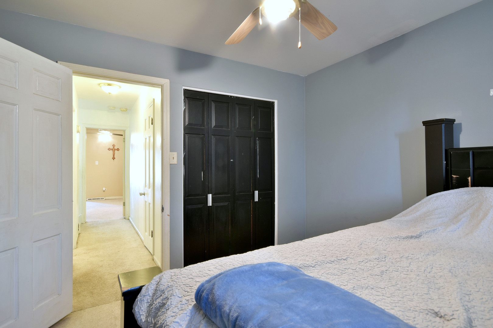 9831 S Karlov Avenue, Oak Lawn, IL 60453