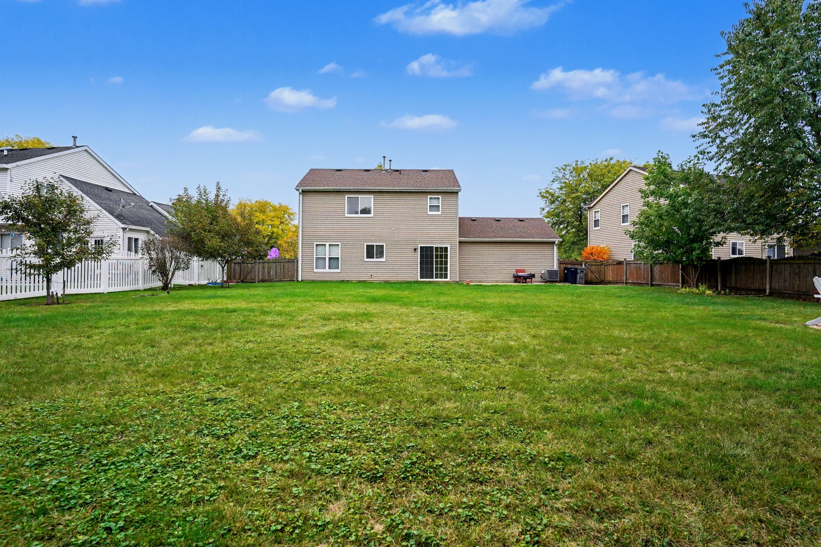 1410 Misthaven Lane, Elgin, IL 60123