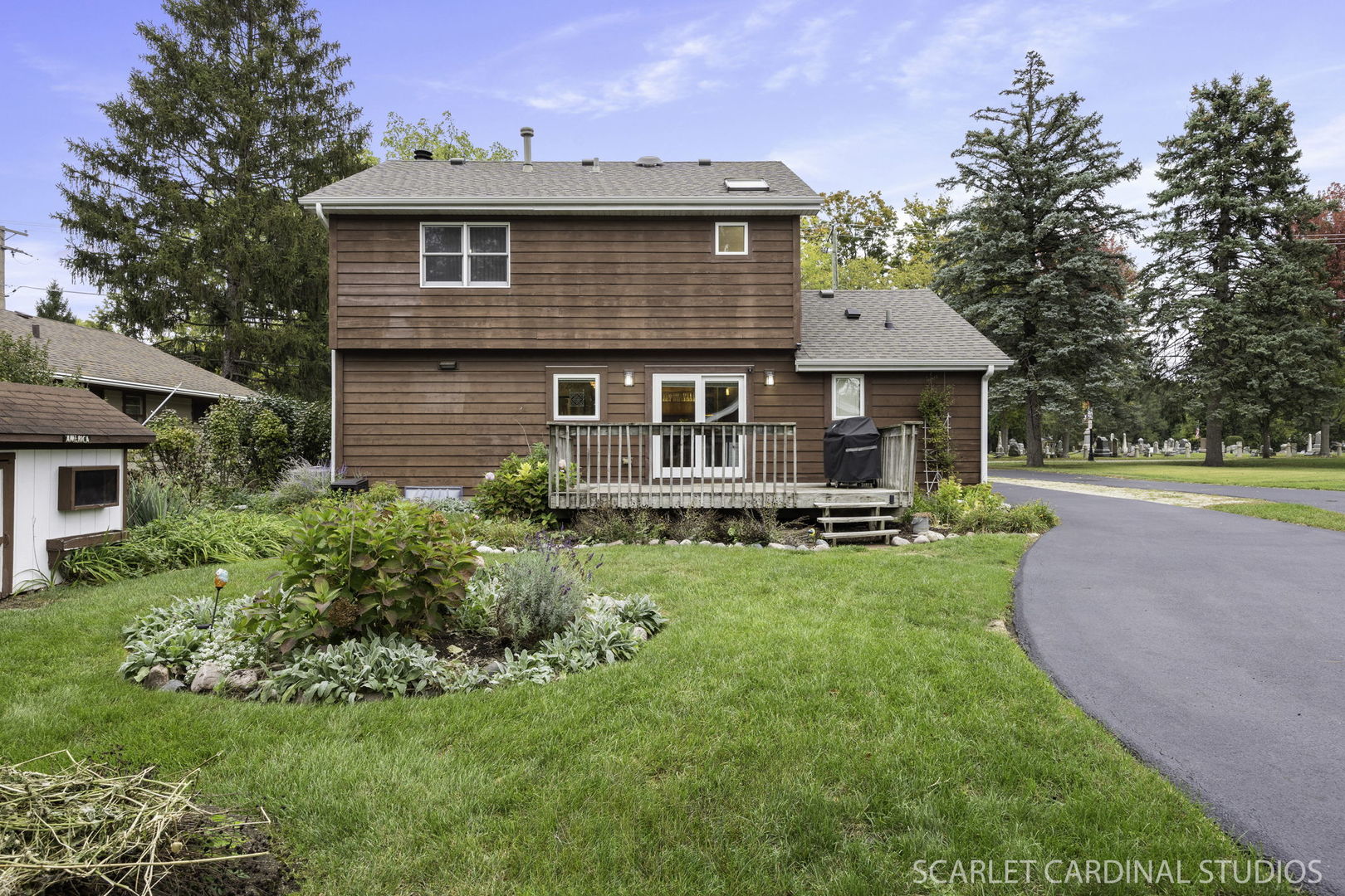 28W569 Warrenville Road, Warrenville, IL 60555