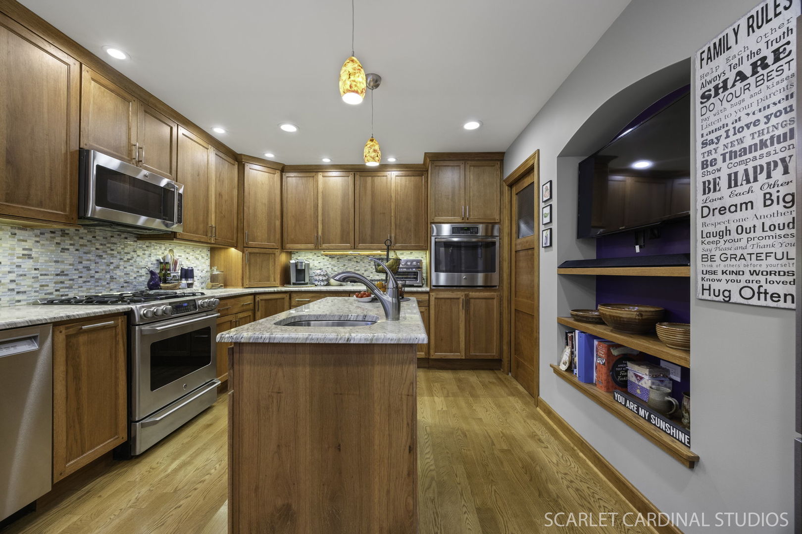 28W569 Warrenville Road, Warrenville, IL 60555