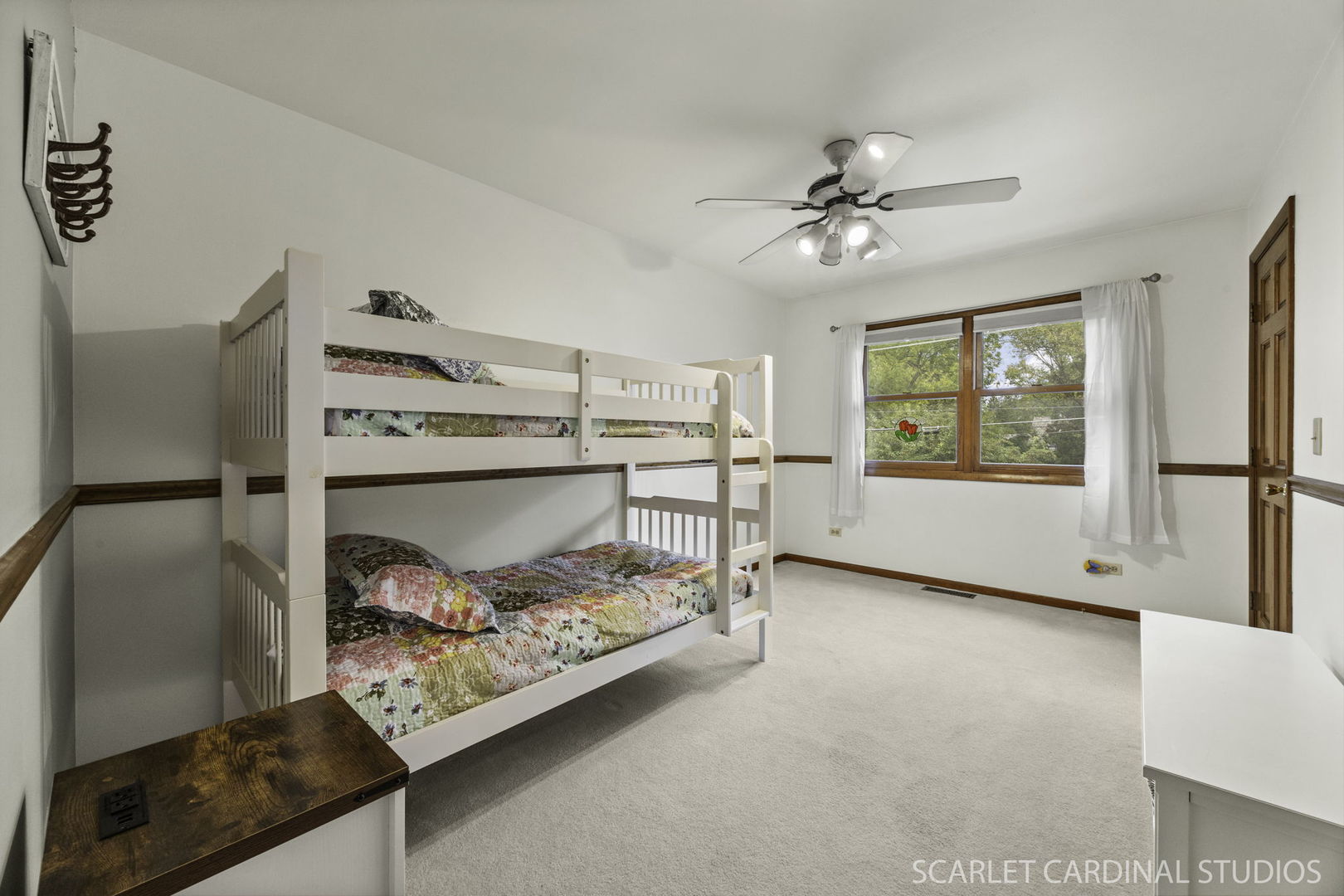 28W569 Warrenville Road, Warrenville, IL 60555