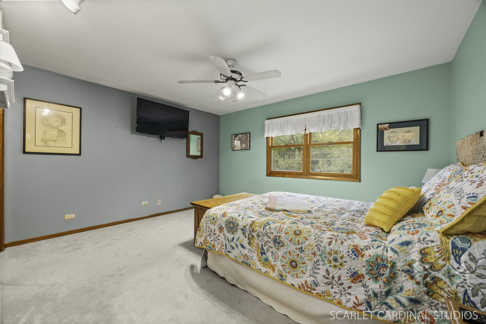 28W569 Warrenville Road, Warrenville, IL 60555