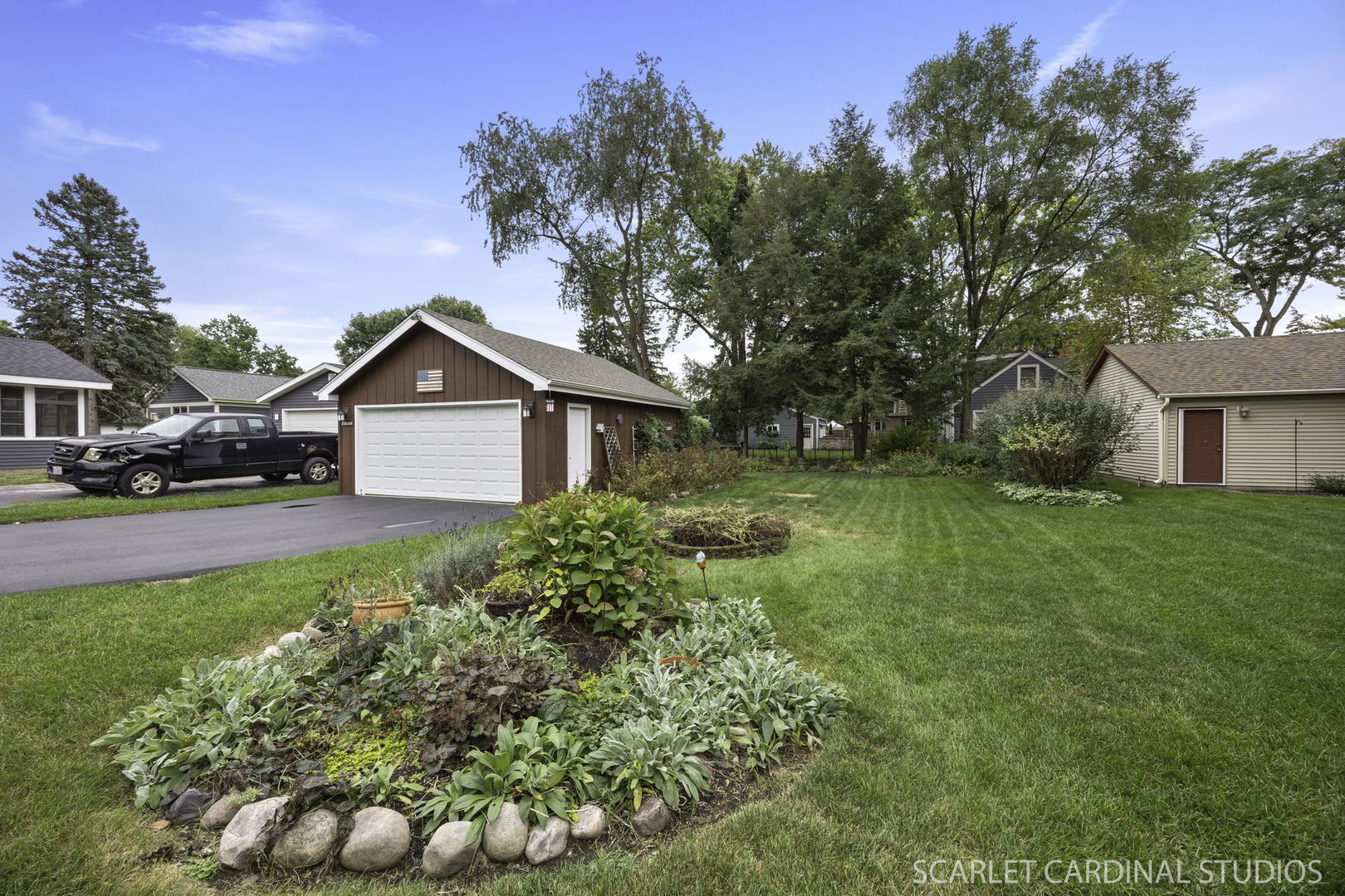 28W569 Warrenville Road, Warrenville, IL 60555