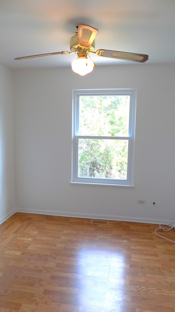 885 CHELSEA Court, Aurora, IL 60504