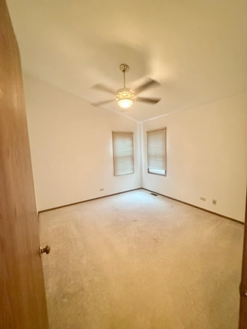 266 Greensboro Court #A, Elk Grove Village, IL 60007