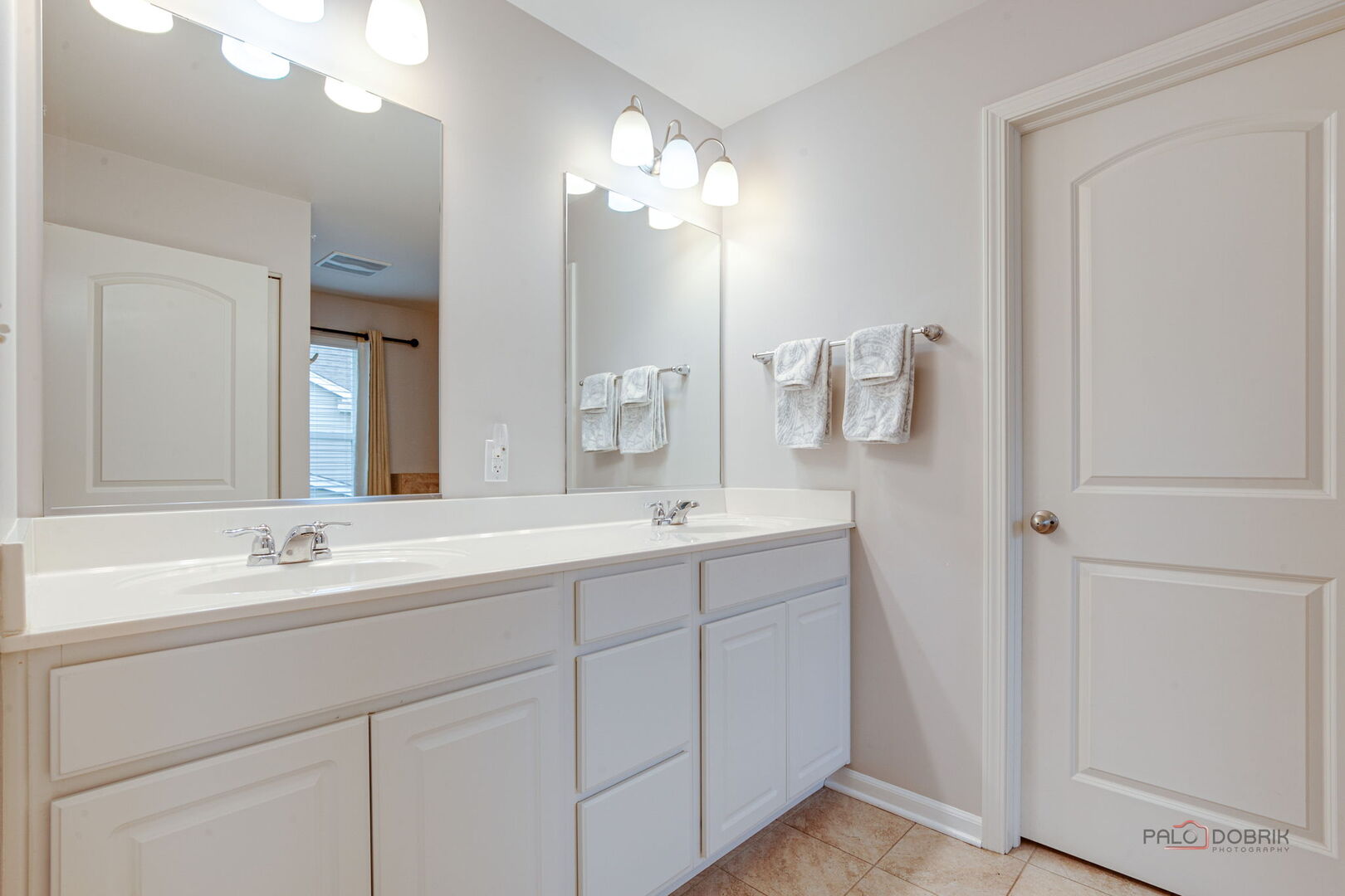 34075 N Jenna Lane, Gurnee, IL 60031