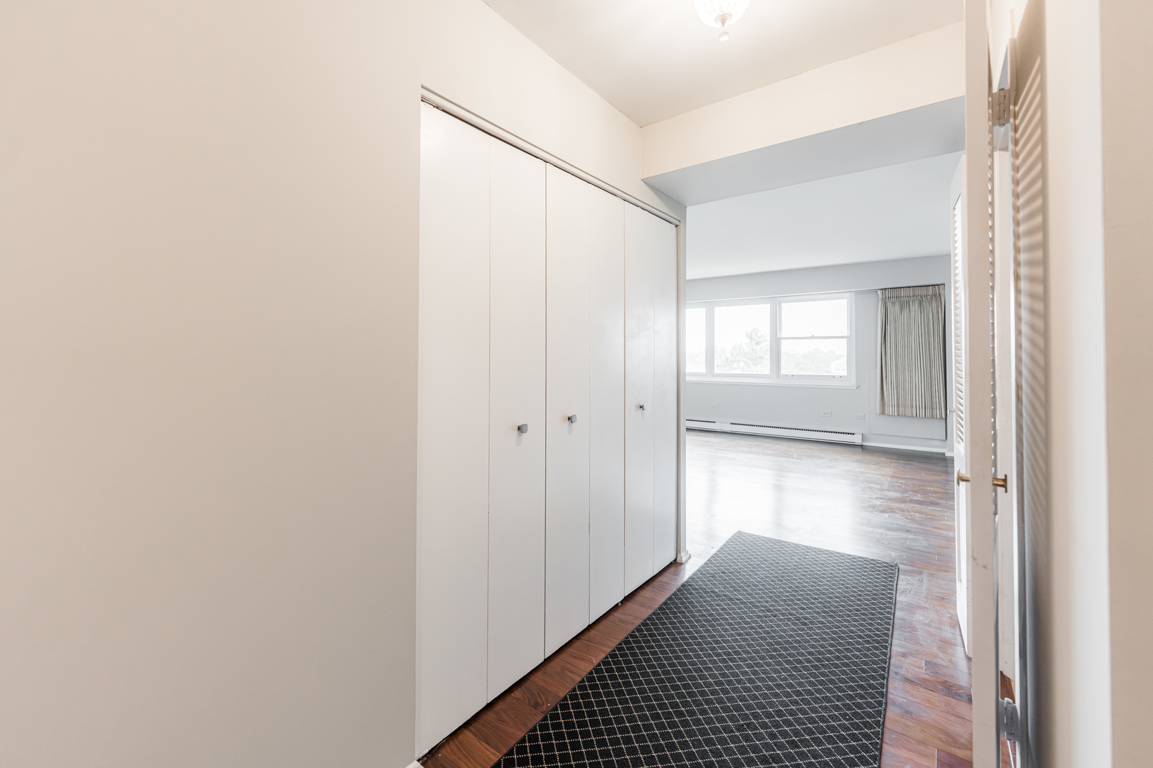 141 N La Grange Road #601, La Grange, IL 60525