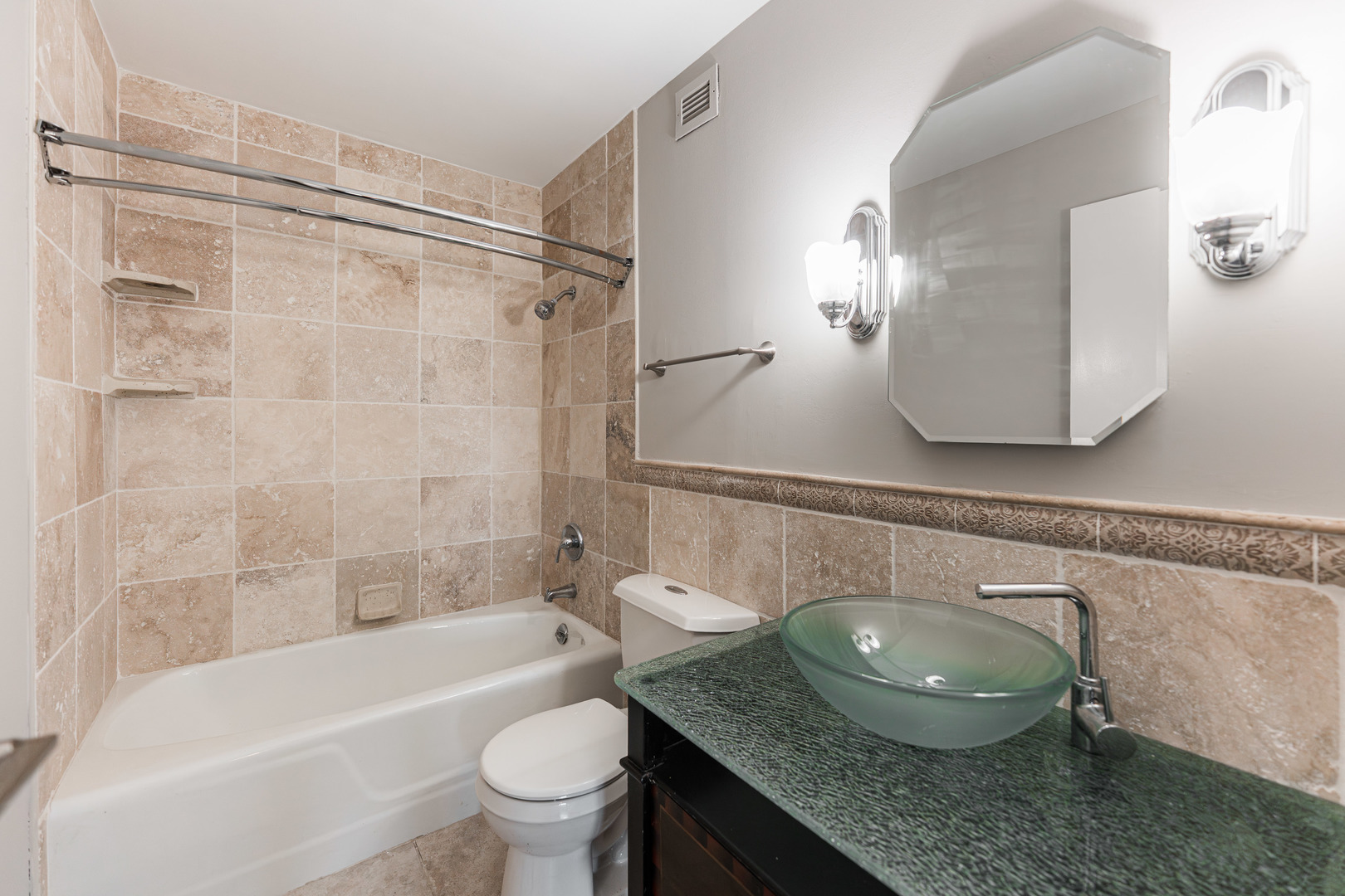 141 N La Grange Road #601, La Grange, IL 60525