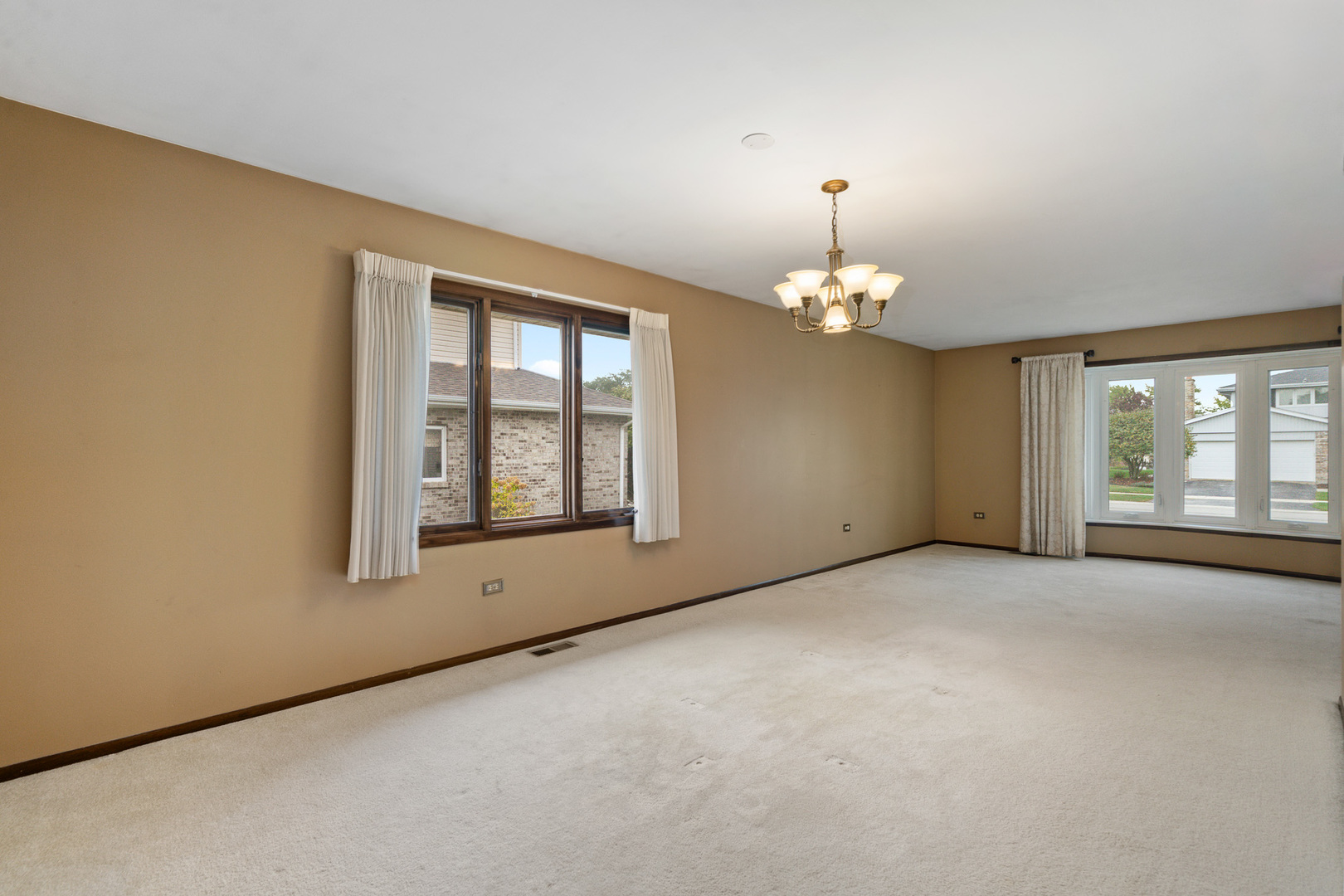 15642 Plum Tree Drive, Orland Park, IL 60462