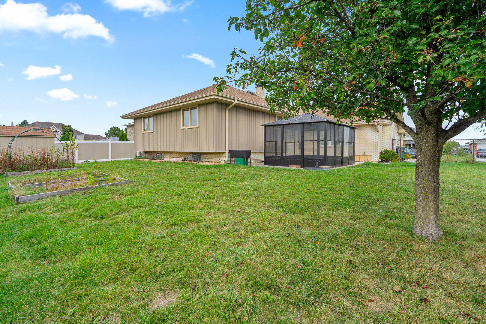 15642 Plum Tree Drive, Orland Park, IL 60462