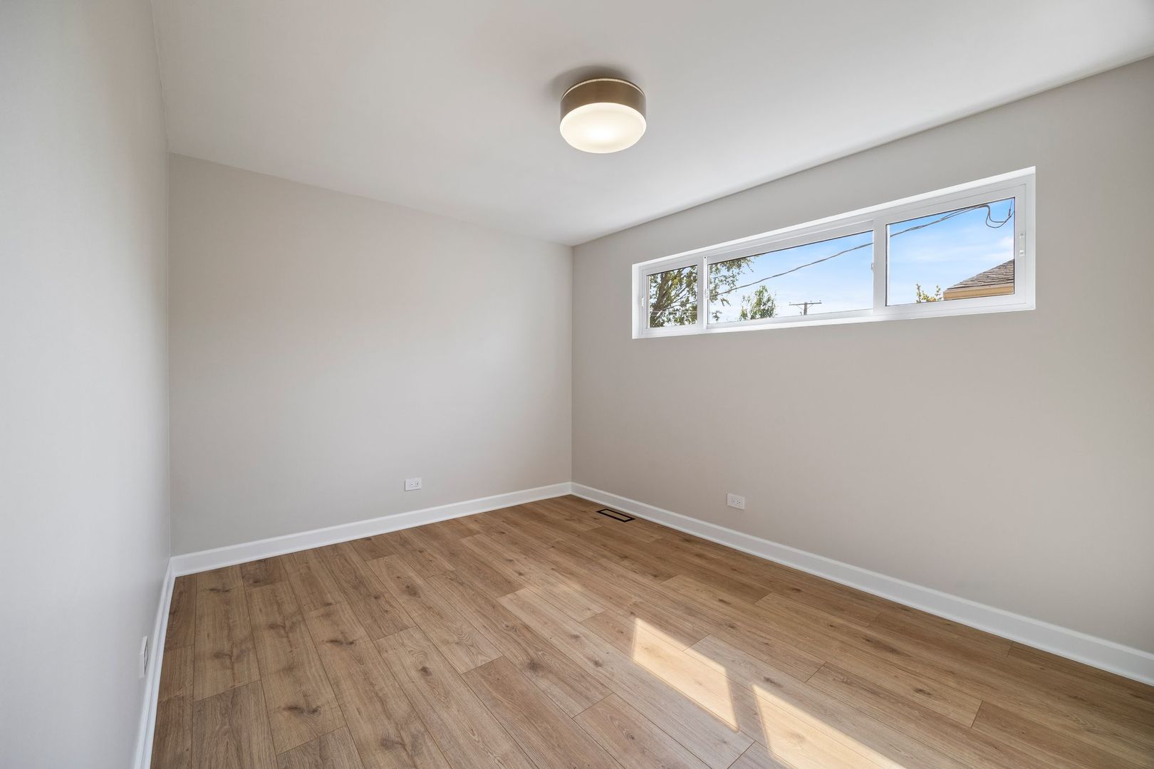 1025 N KNIGHT Avenue, Park Ridge, IL 60068