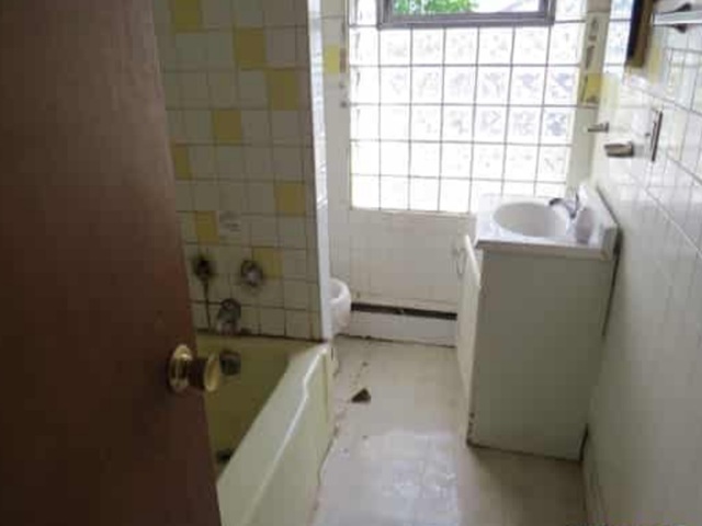 16969 Orchard Ridge Avenue, Hazel Crest, IL 60429