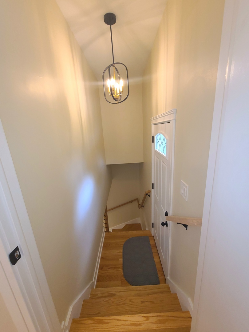 7025 W 84th Street, Burbank, IL 60459