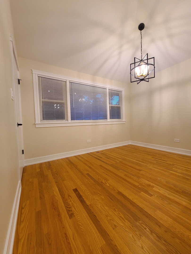 7025 W 84th Street, Burbank, IL 60459