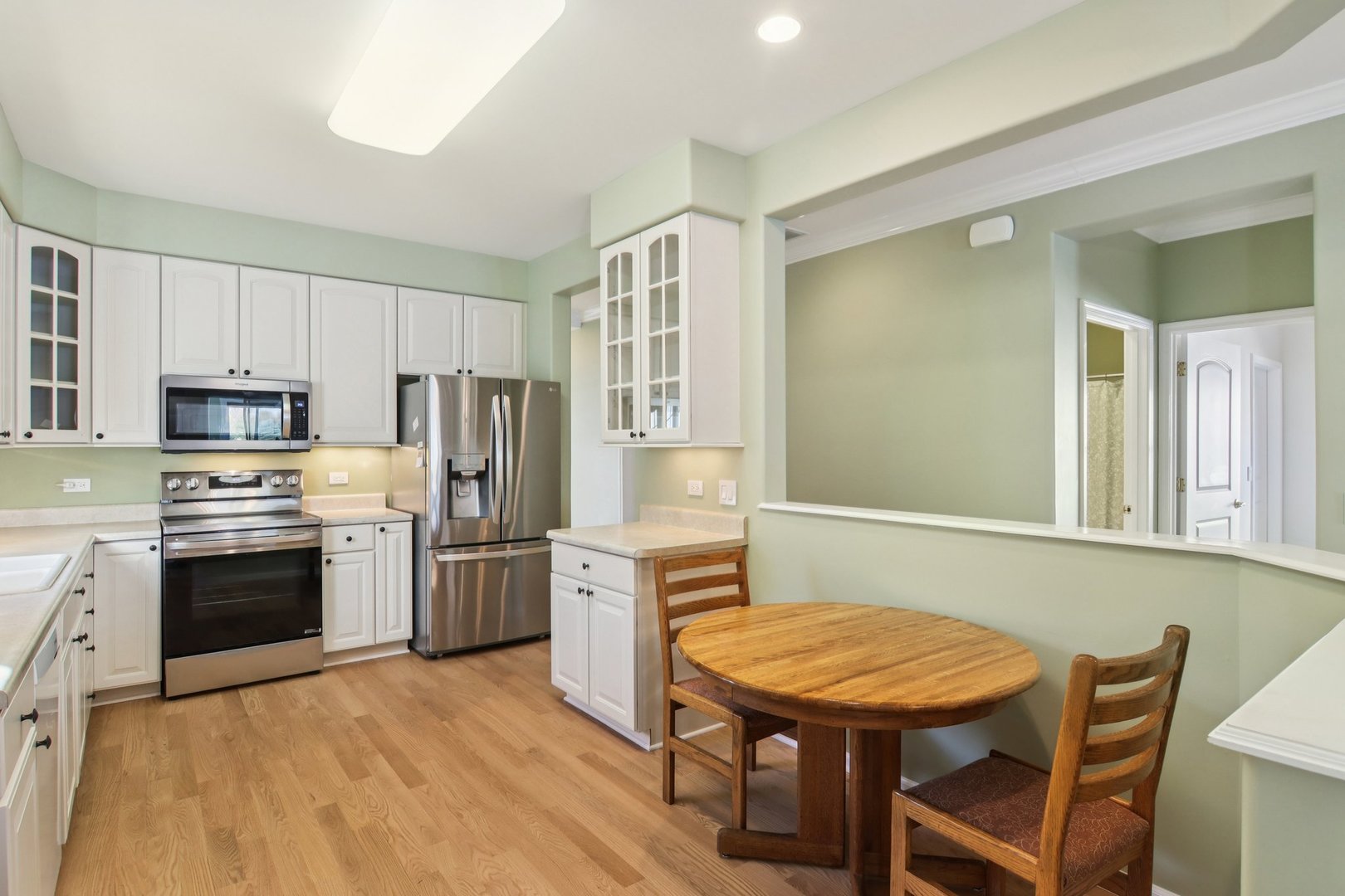 328 Legacy Court, Grayslake, IL 60030