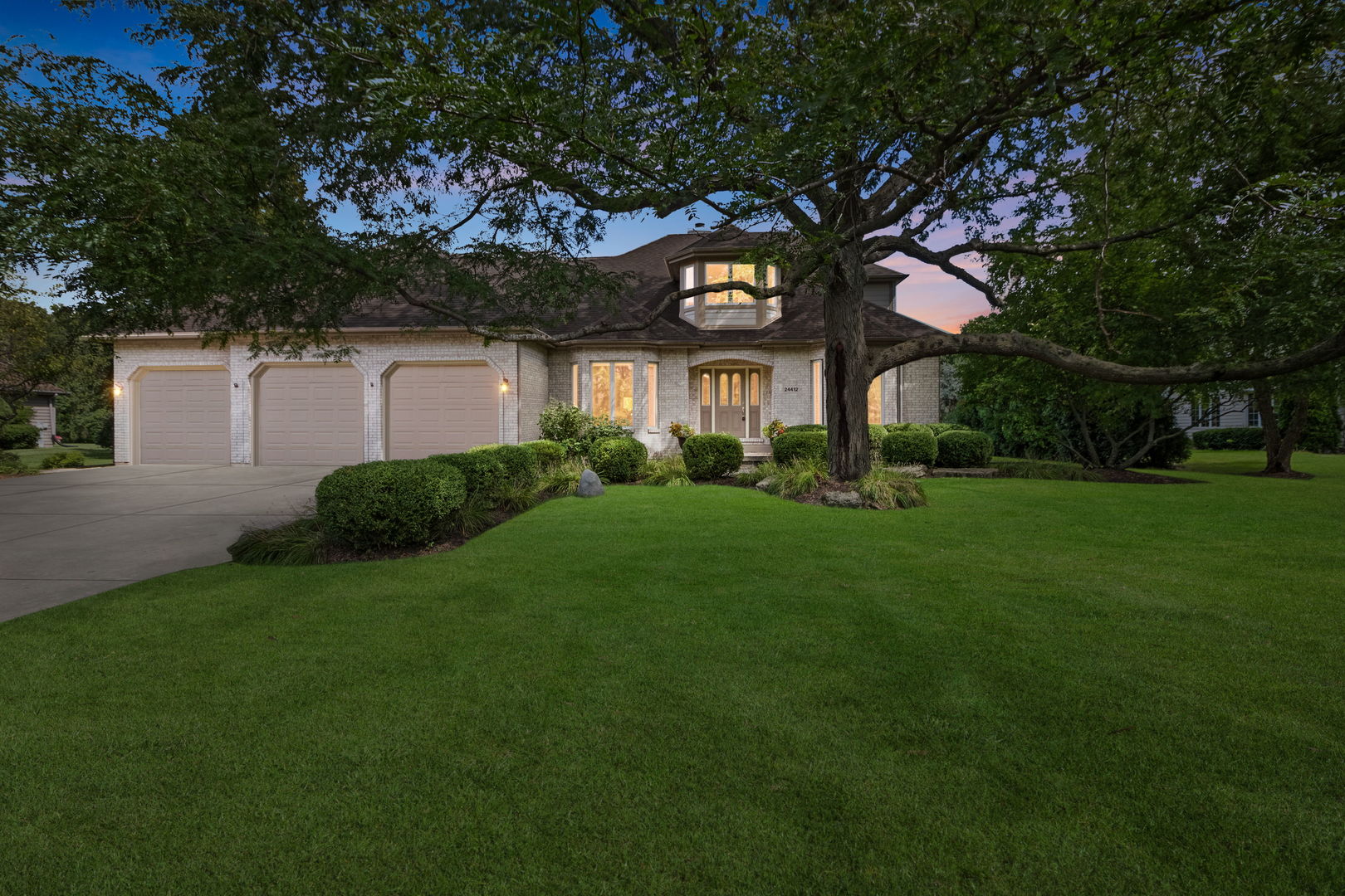 24412 W Park River Lane, Shorewood, IL 60404