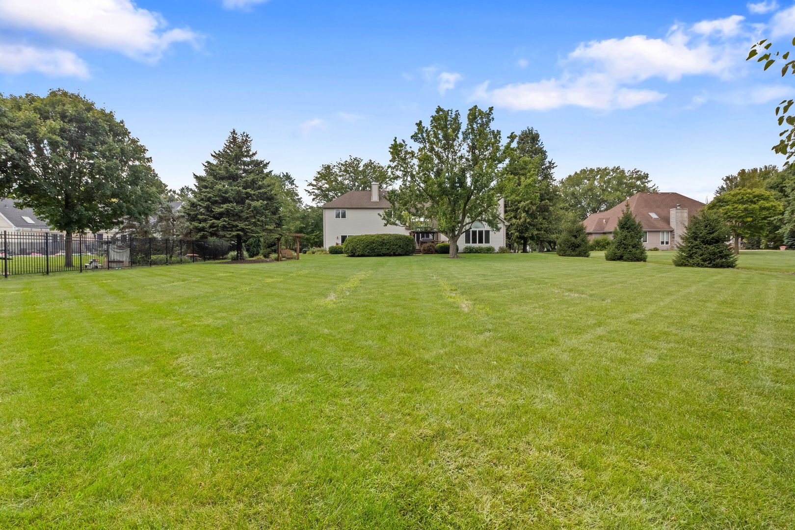 24412 W Park River Lane, Shorewood, IL 60404