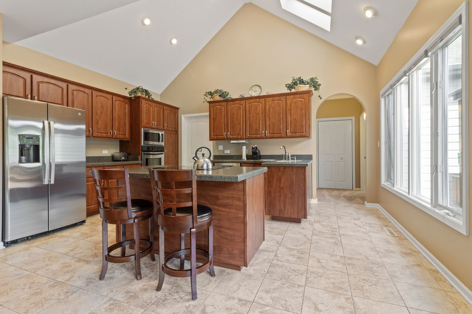 24412 W Park River Lane, Shorewood, IL 60404