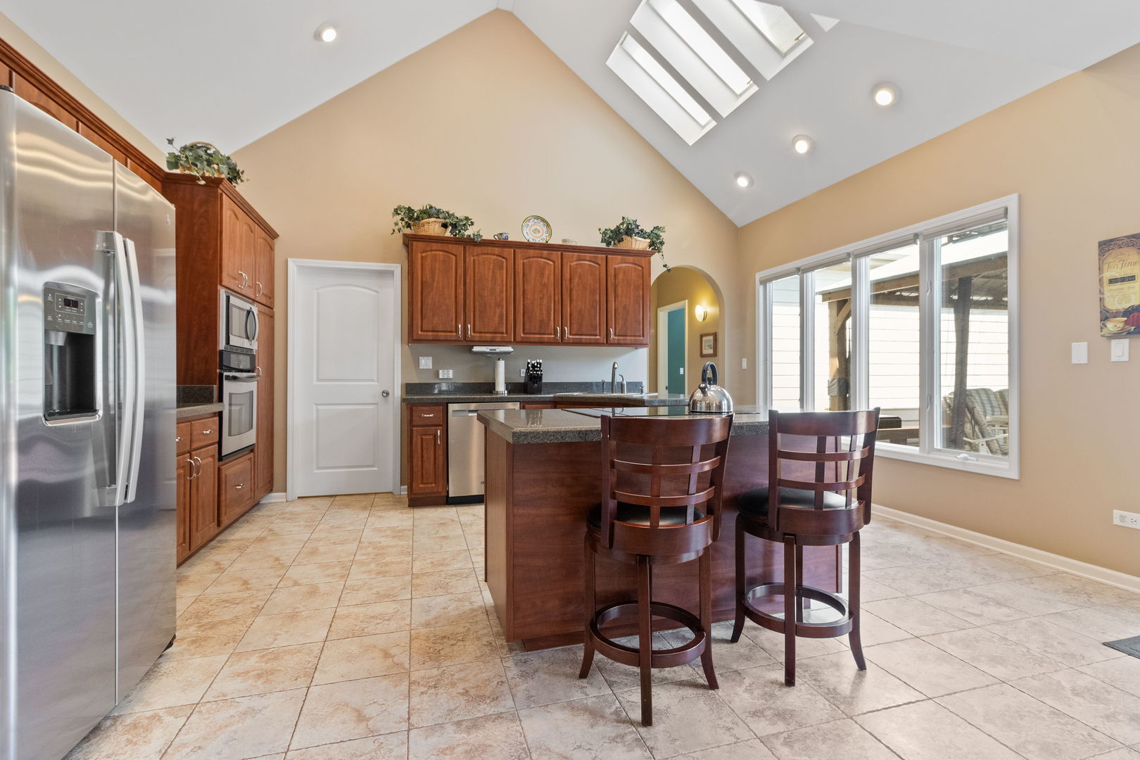 24412 W Park River Lane, Shorewood, IL 60404