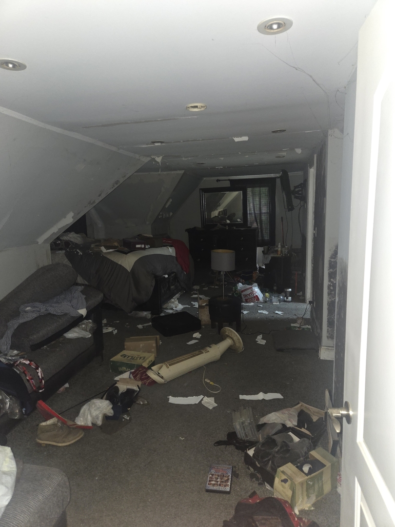 10400 S Forest Avenue, Chicago, IL 60628