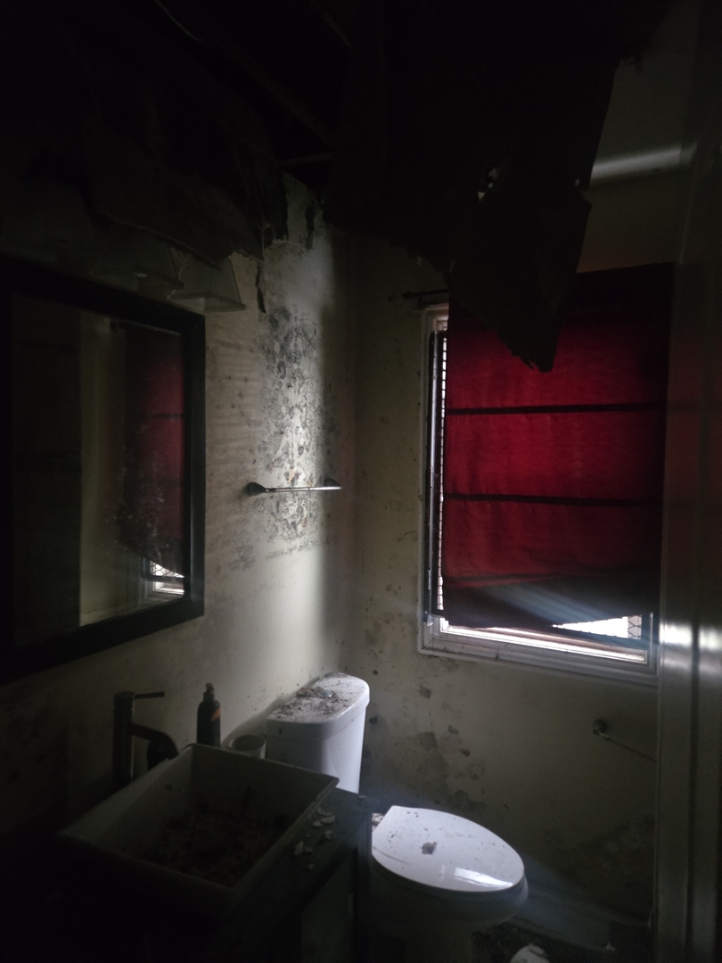 10400 S Forest Avenue, Chicago, IL 60628