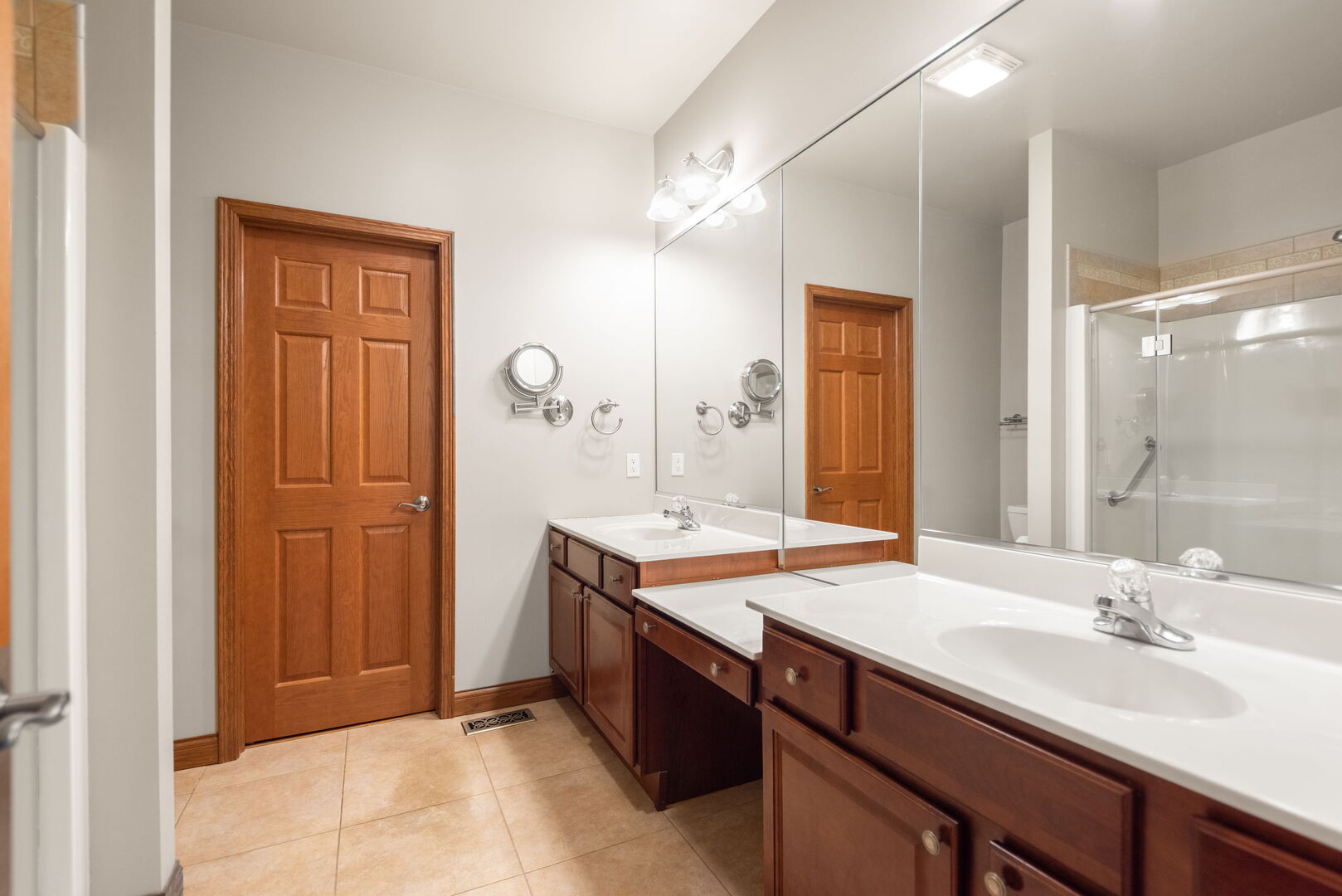 2804 Beauty Creek Run, Valparaiso, IN 46385