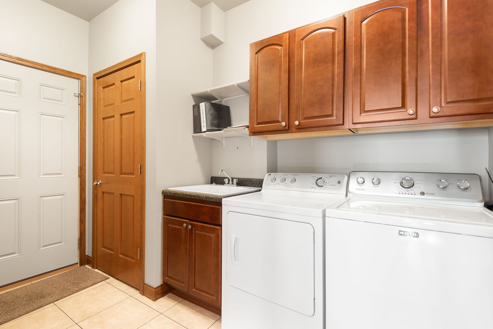 2804 Beauty Creek Run, Valparaiso, IN 46385