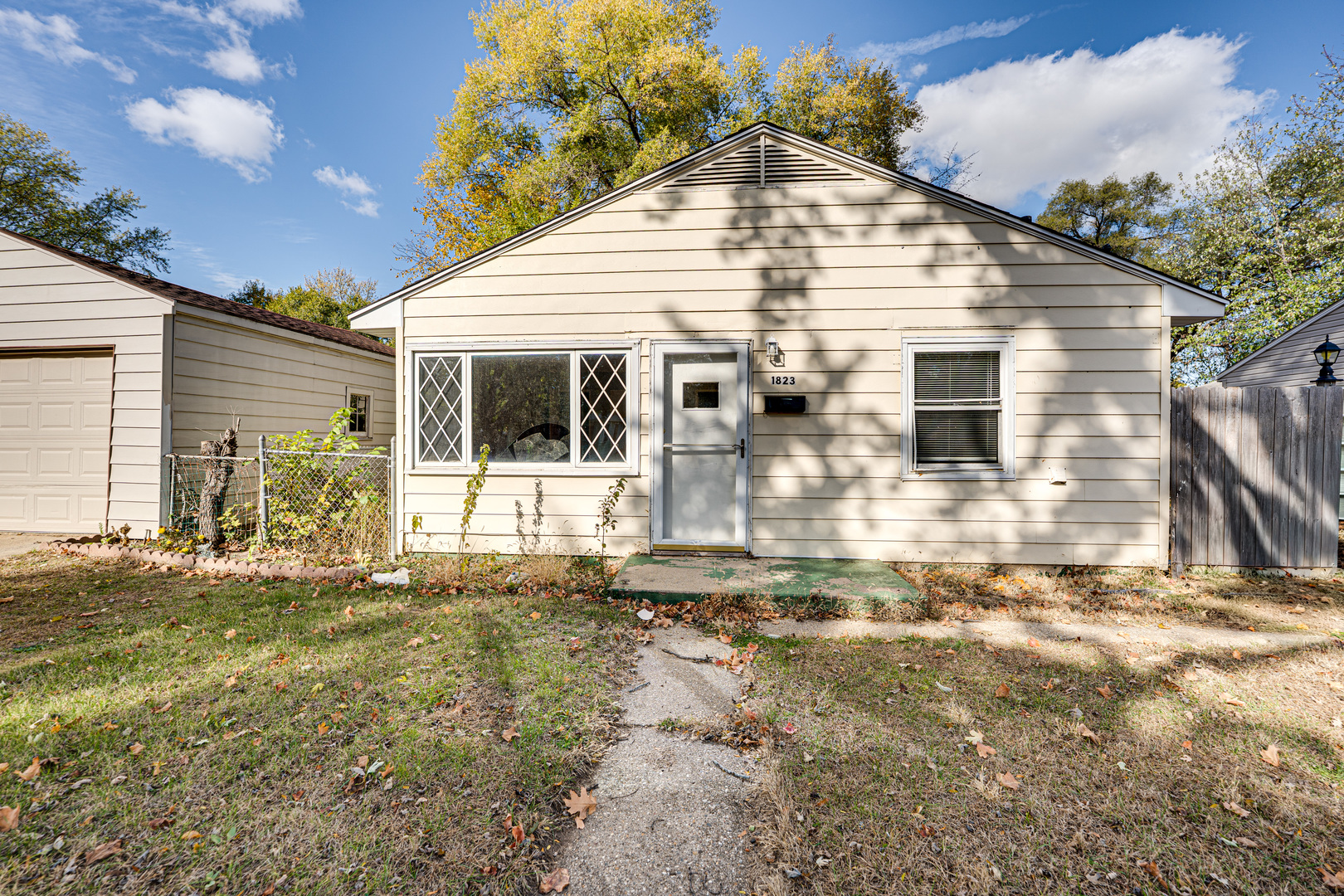 1823 Overdene Avenue, Rockford, IL 61103