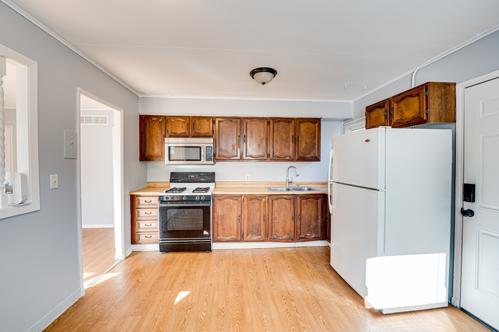 1823 Overdene Avenue, Rockford, IL 61103