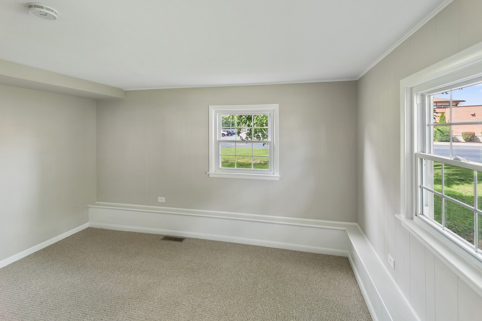 428 E 156th Place, South Holland, IL 60473