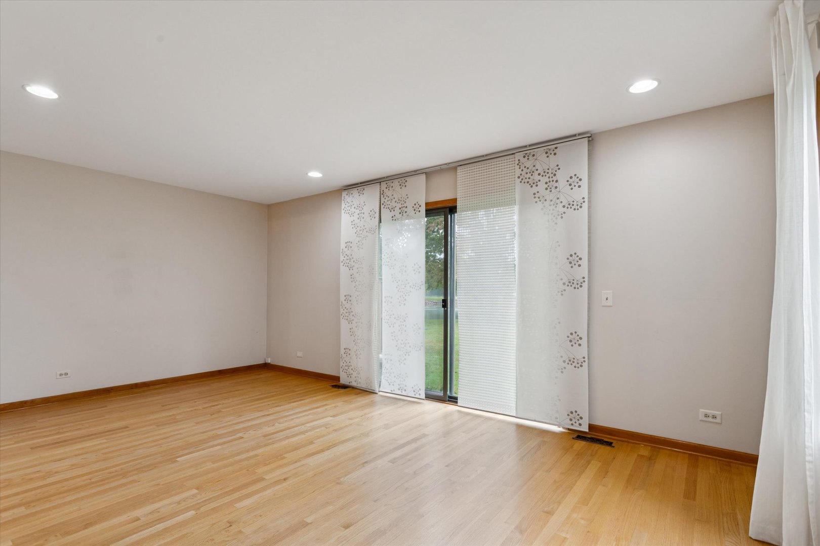 1410 Fairfax Lane, Buffalo Grove, IL 60089