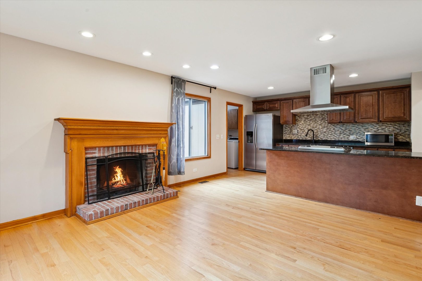 1410 Fairfax Lane, Buffalo Grove, IL 60089