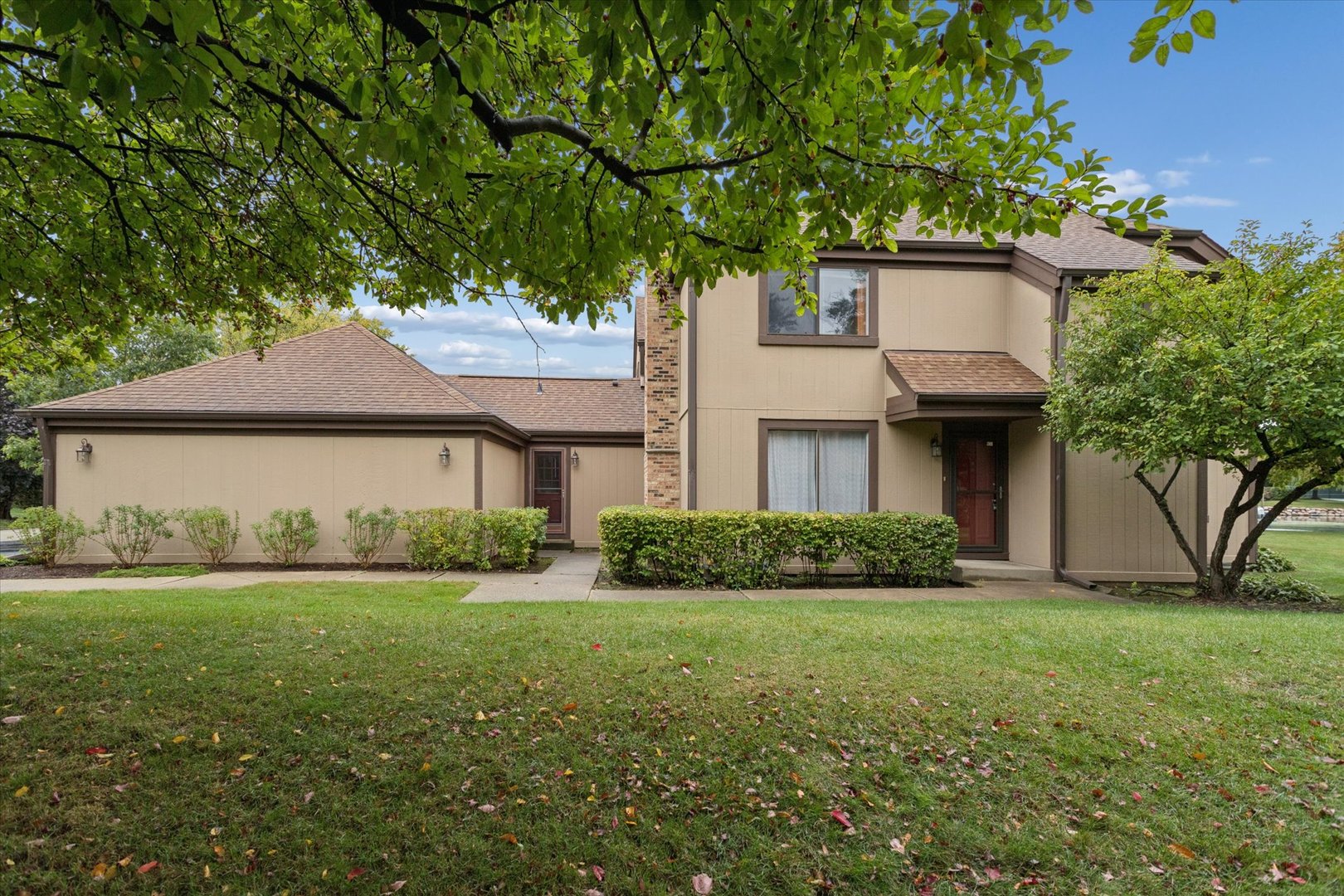 1410 Fairfax Lane, Buffalo Grove, IL 60089