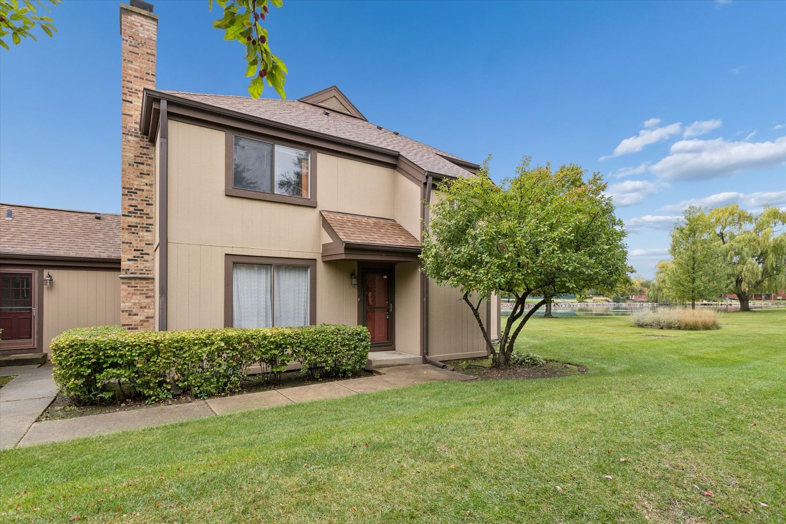 1410 Fairfax Lane, Buffalo Grove, IL 60089