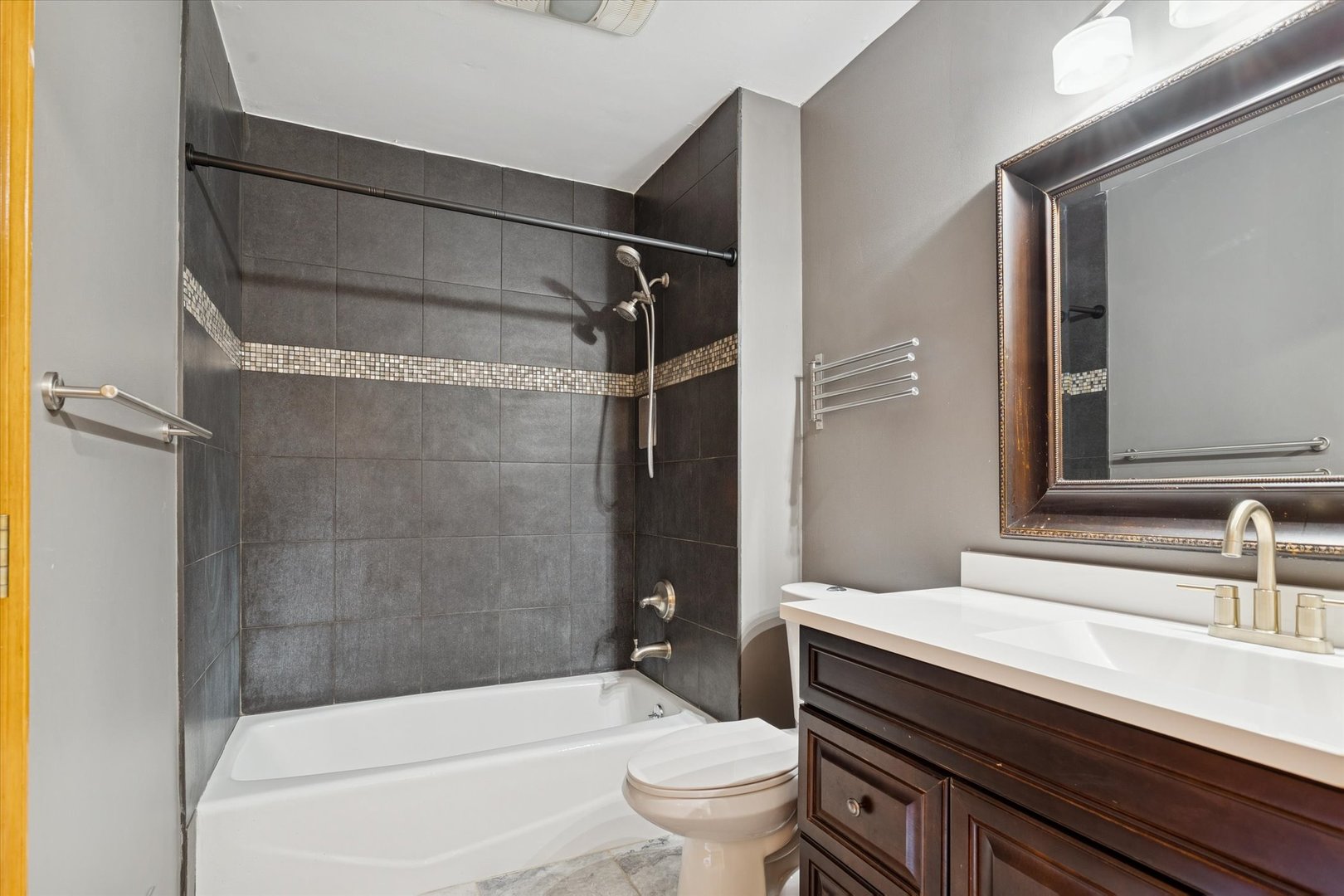 1410 Fairfax Lane, Buffalo Grove, IL 60089