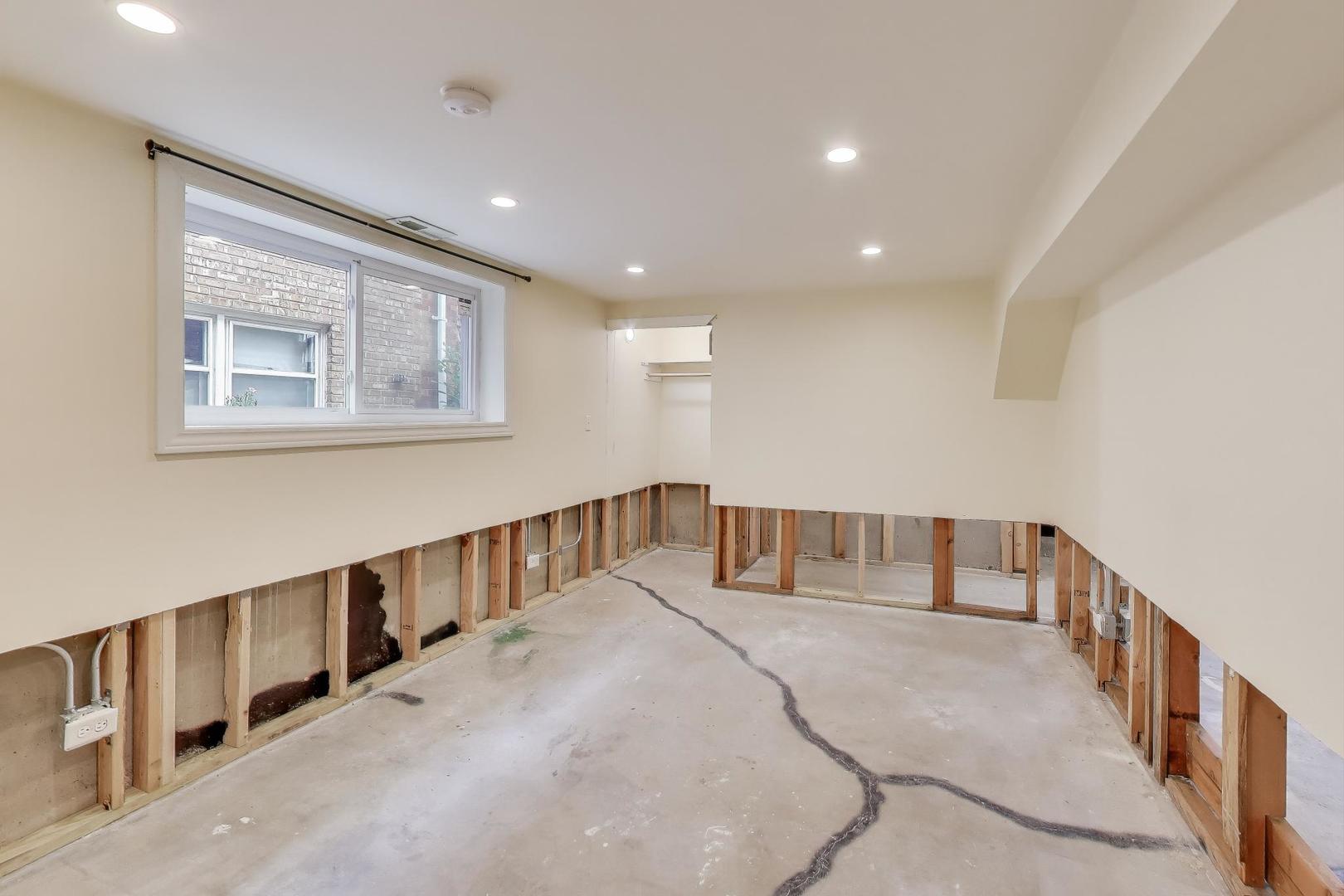 3816 Wisconsin Avenue, Berwyn, IL 60402