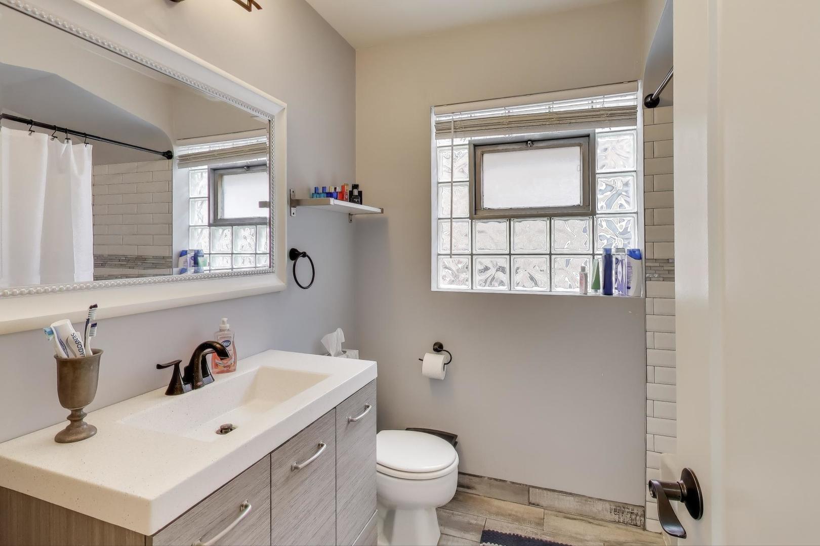 3816 Wisconsin Avenue, Berwyn, IL 60402