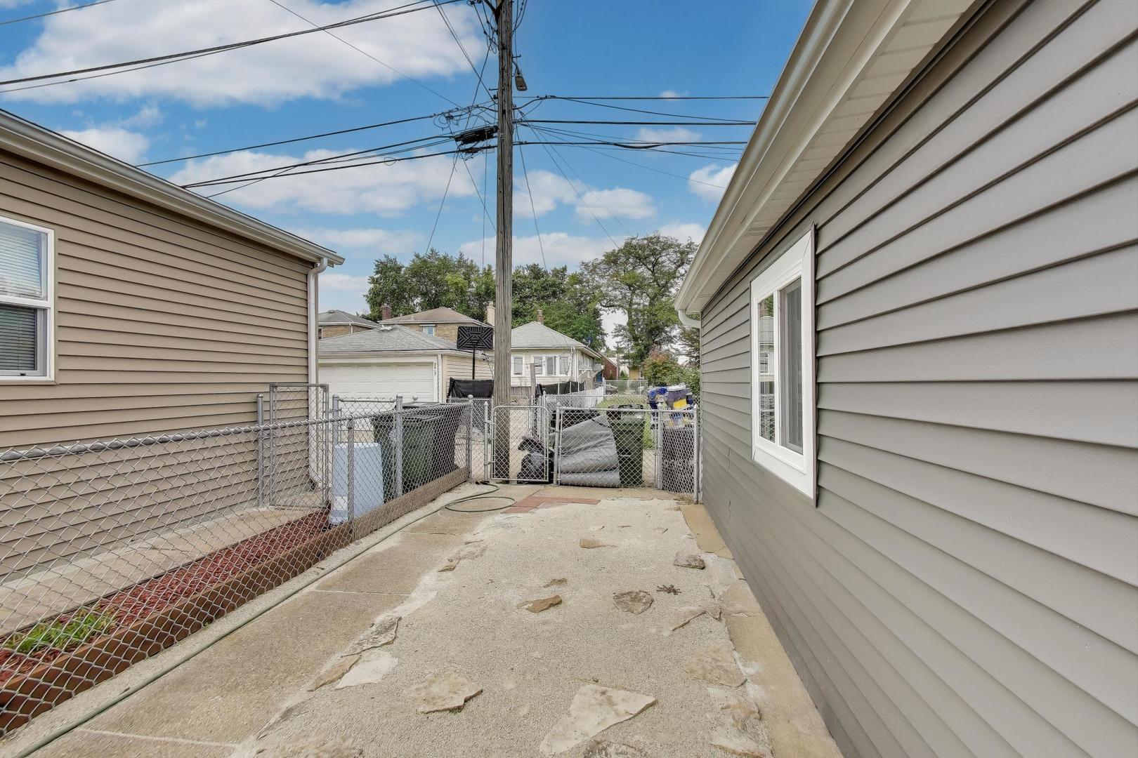 3816 Wisconsin Avenue, Berwyn, IL 60402